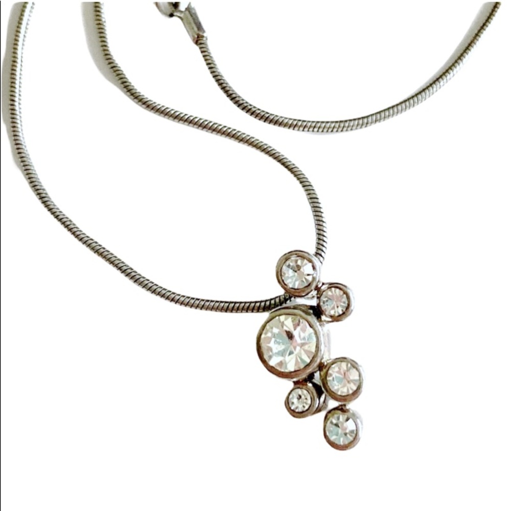 AVON modernist dainty Silver Necklace
